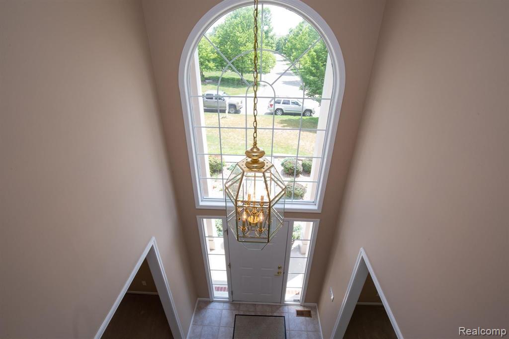 4040 Holly Lane Rochester, MI 48306 - Photo 5 of 63