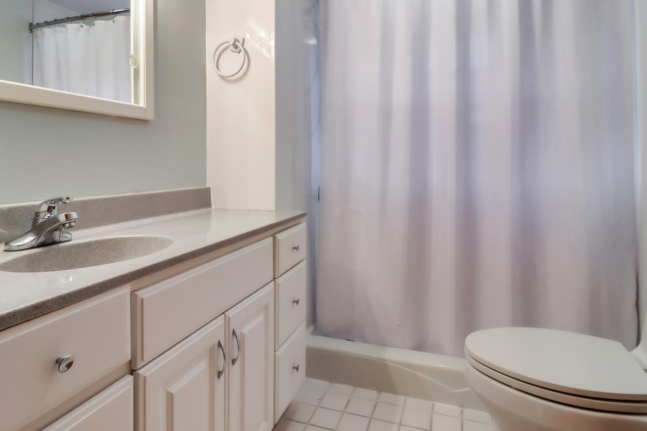 3901 Five Mile Road Traverse City, MI 49686 - Photo 19 of 25 1917580-18.JPG