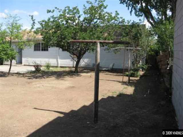 1450 Castle Way Reno, NV 89512 - Photo 4 of 4 a view of a small yard