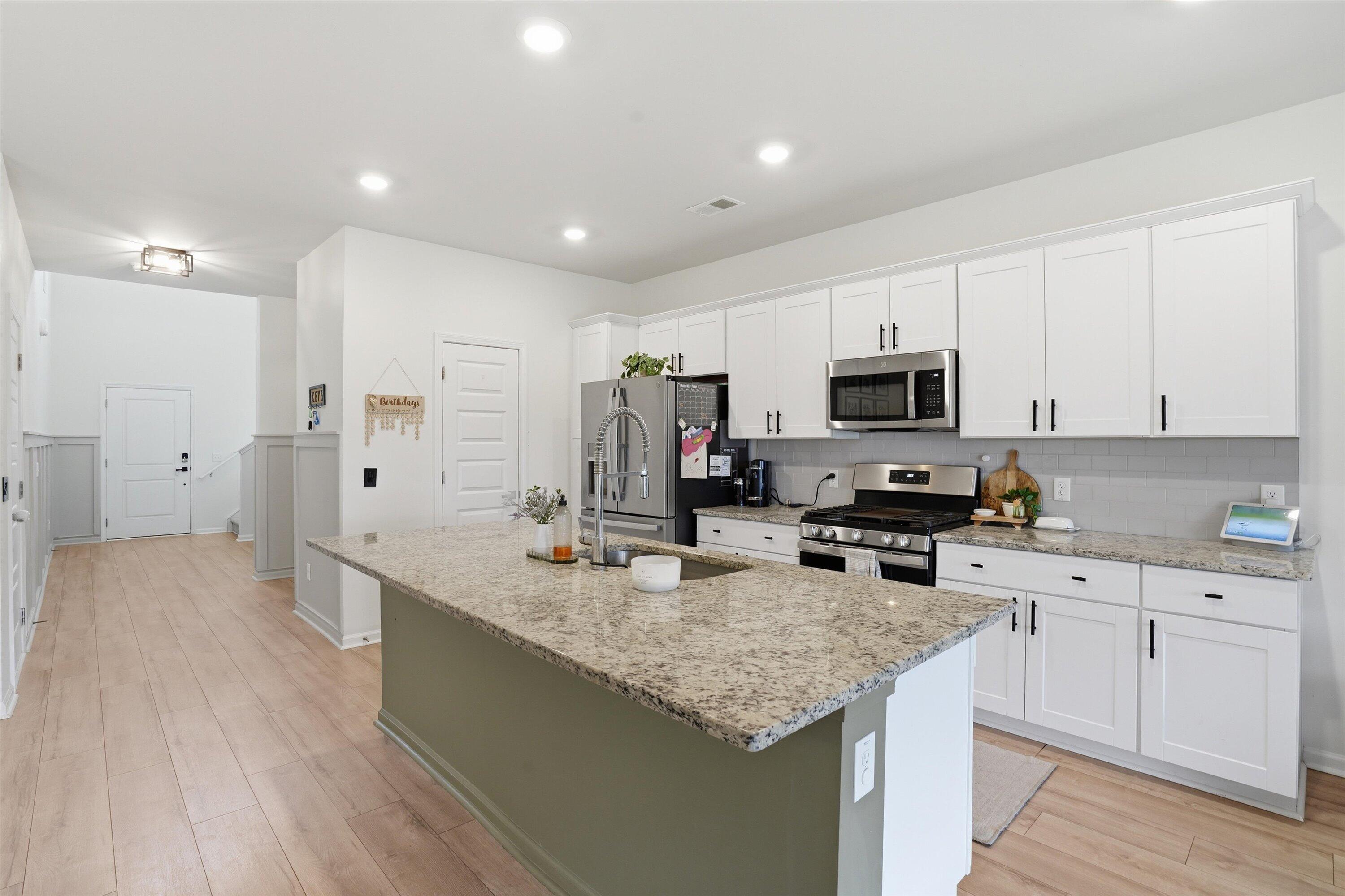 129 Spotted Way Summerville, SC 29485 - Photo 11 of 51 10-DSC05645