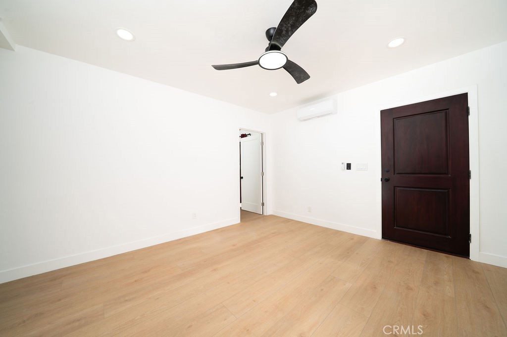 1046 Cedar Avenue Long Beach, CA 90813 - Photo 2 of 8 a view of an empty room