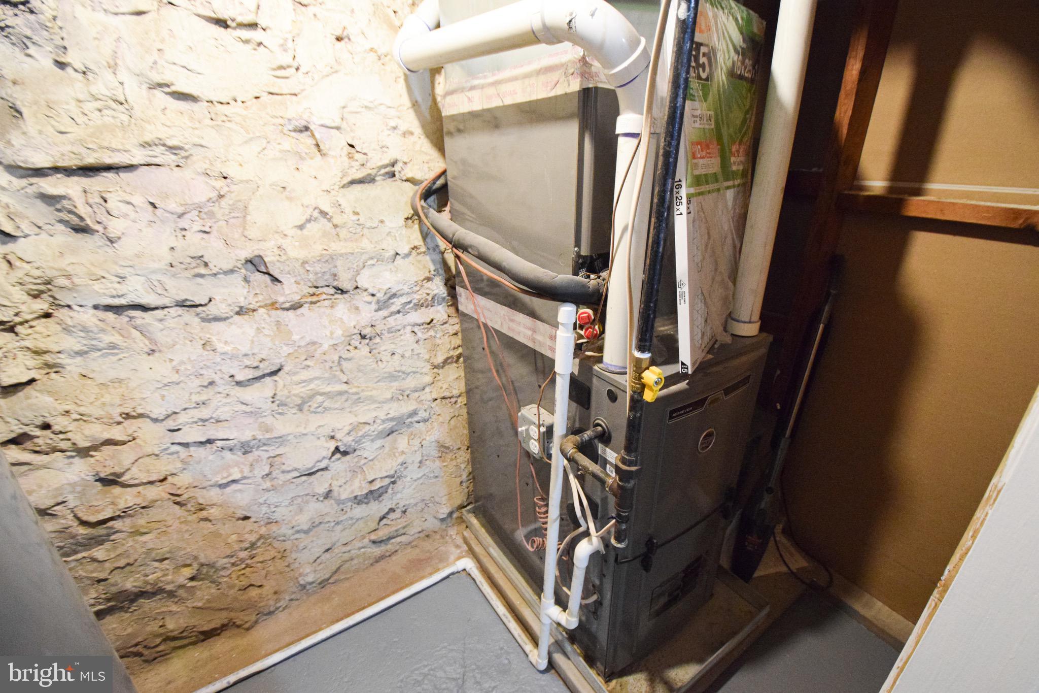 2542 West Pratt Street Baltimore, MD 21223 - Photo 32 of 44 Utilities