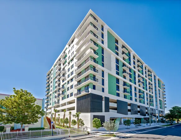 $2,995 | 450 Southwest 5th Street, Unit 401, Miami, FL 33130