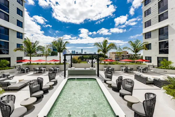 $2,995 | 450 Southwest 5th Street, Unit 401, Miami, FL 33130