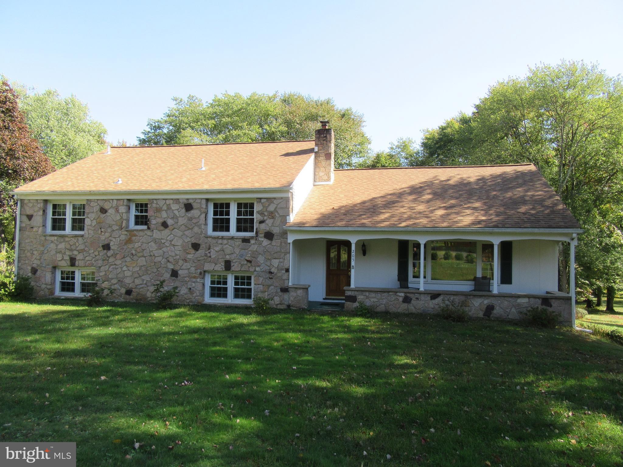 205 Fern Road Southampton, PA 18966 - Photo 2 of 14 Gallery Image 2
