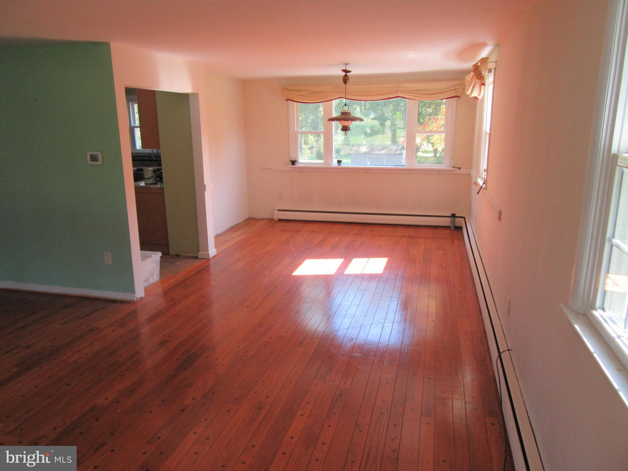 205 Fern Road Southampton, PA 18966 - Photo 6 of 14 Gallery Image 6