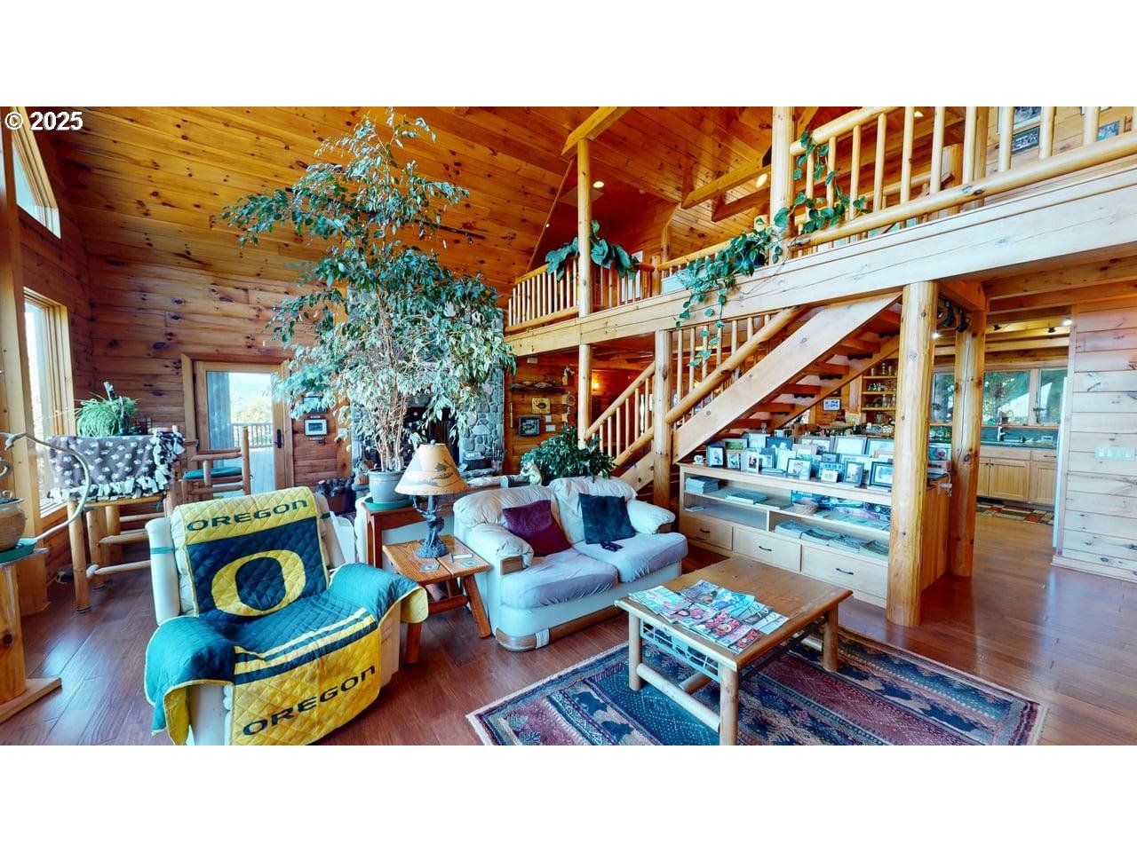 27217 Eighty Acres Road Gold Beach, OR 97444 - Photo 7 of 41 Living Room