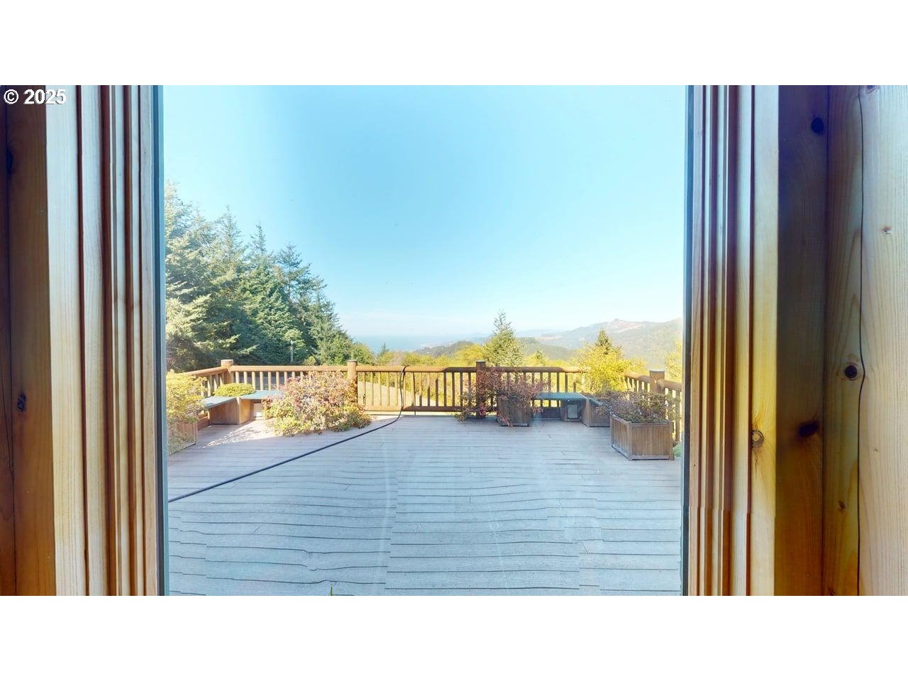 27217 Eighty Acres Road Gold Beach, OR 97444 - Photo 8 of 41 Gallery Image 8
