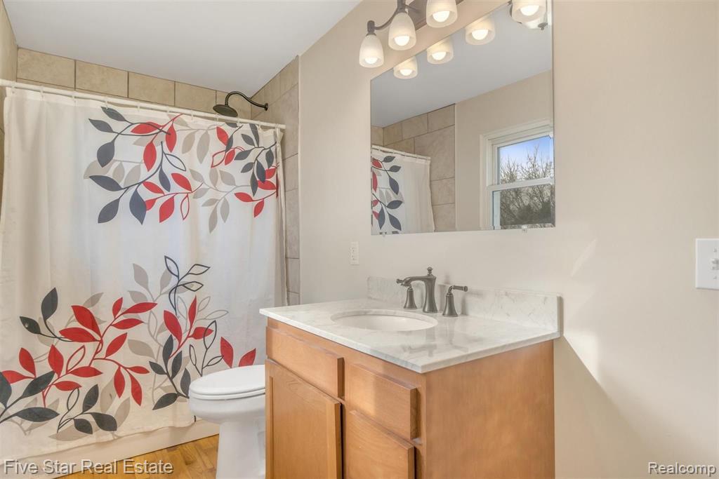 5500 North Henderson Road Davison, MI 48423 - Photo 24 of 48 Gallery Image 24