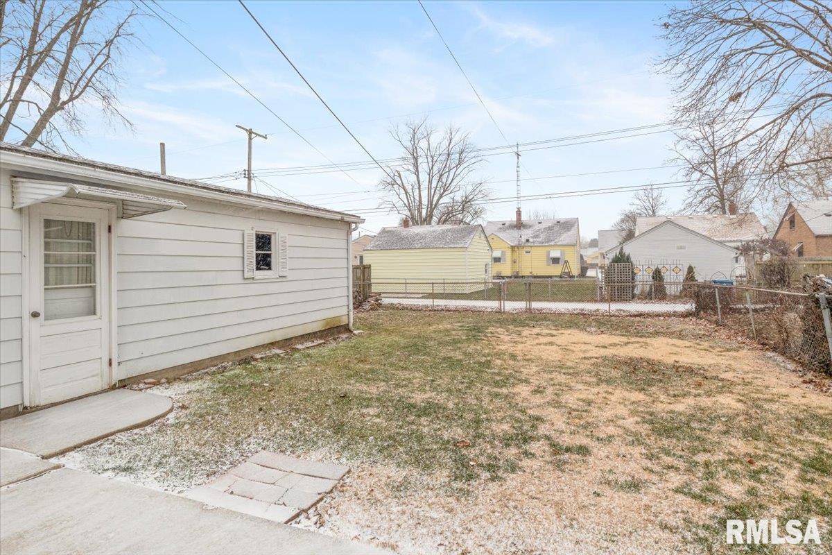 2041 North 7th Street Springfield, IL 62702 - Photo 23 of 24