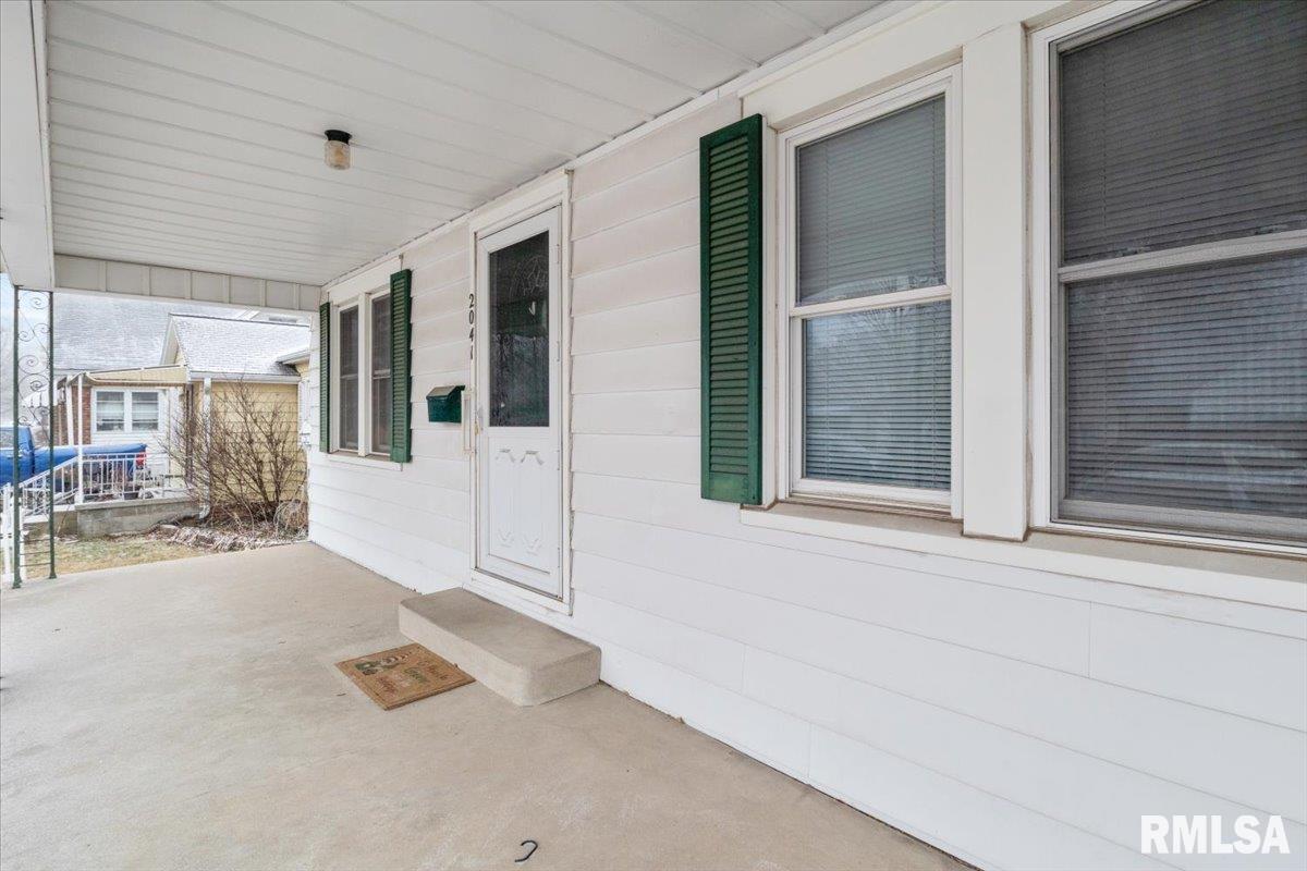 2041 North 7th Street Springfield, IL 62702 - Photo 4 of 24