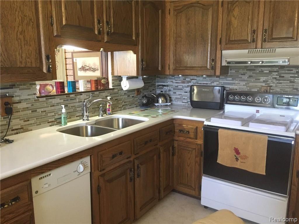 35417 Utica Road Clinton Township, MI 48035 - Photo 12 of 28 u14.JPG