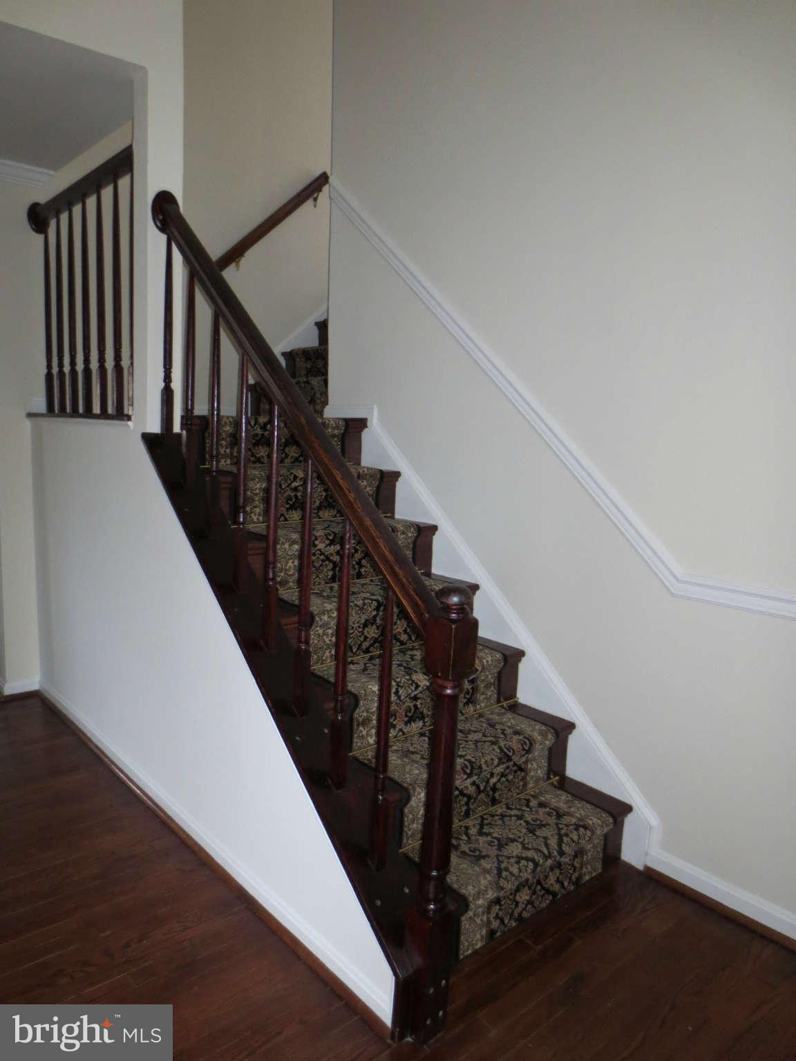 10 Burns Road Stafford, VA 22554 - Photo 12 of 30 Entry foyer with stairs to upper level