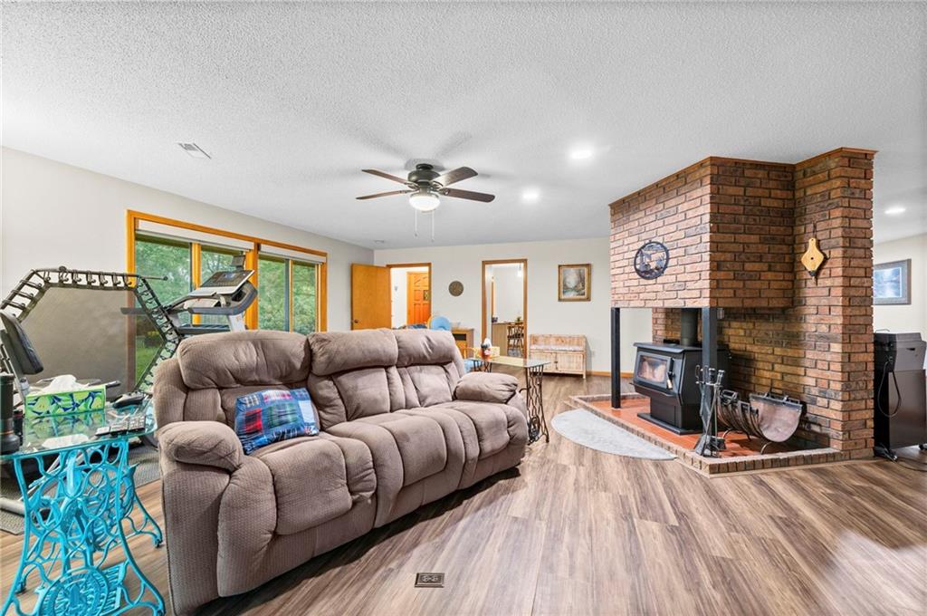 13619 Clementine Road Smithville, MO 64089 - Photo 7 of 52 Gallery Image 7