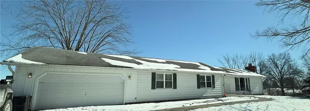 $400,000 | 13807 Cameron Road, Excelsior Springs, MO 64024