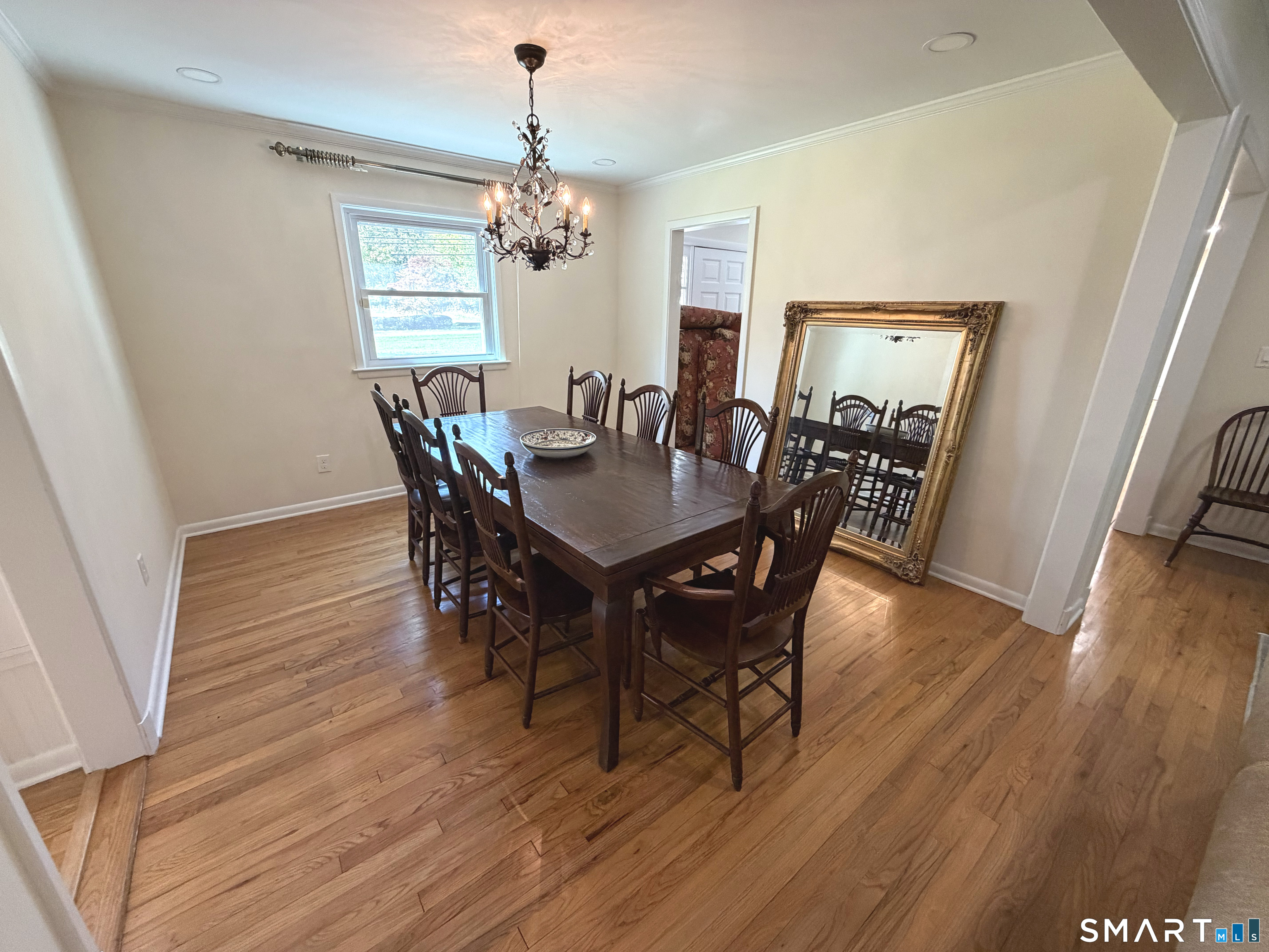511 Roxbury Road Stamford, CT 06902 - Photo 8 of 19
