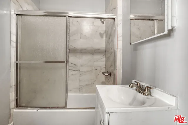 $699,000 | 306 North Bixel Street, Los Angeles, CA 90026