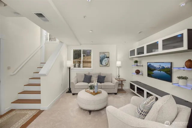 $899,950 | 23120 Southeast Black Nugget Road, Unit C1, Issaquah, WA 98029