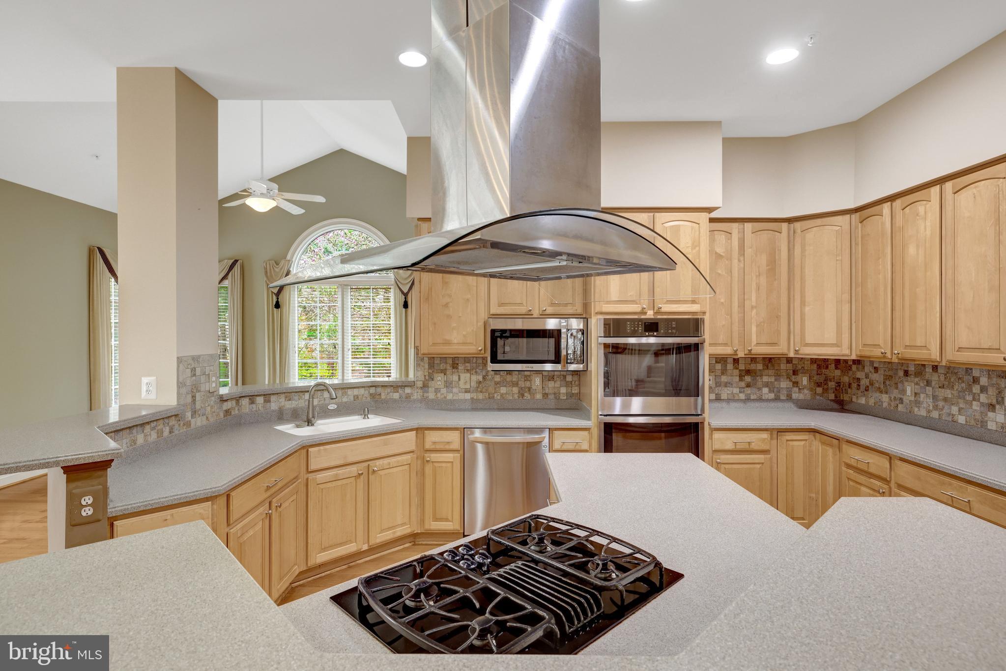 20443 Cliftons Point Street Sterling, VA 20165 - Photo 14 of 32