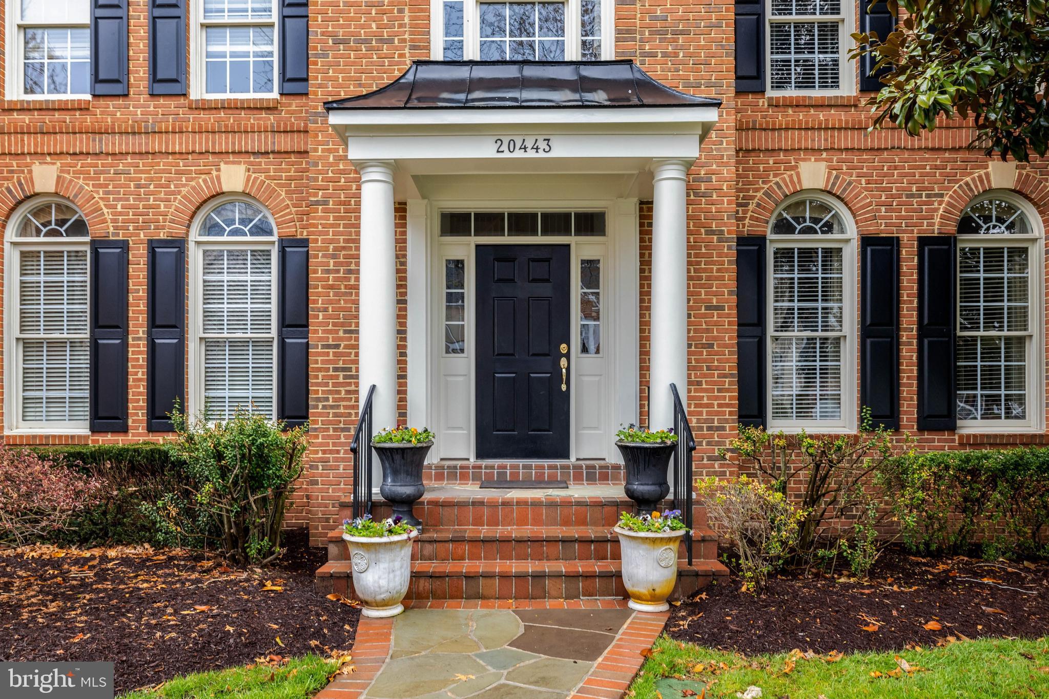 20443 Cliftons Point Street Sterling, VA 20165 - Photo 3 of 32