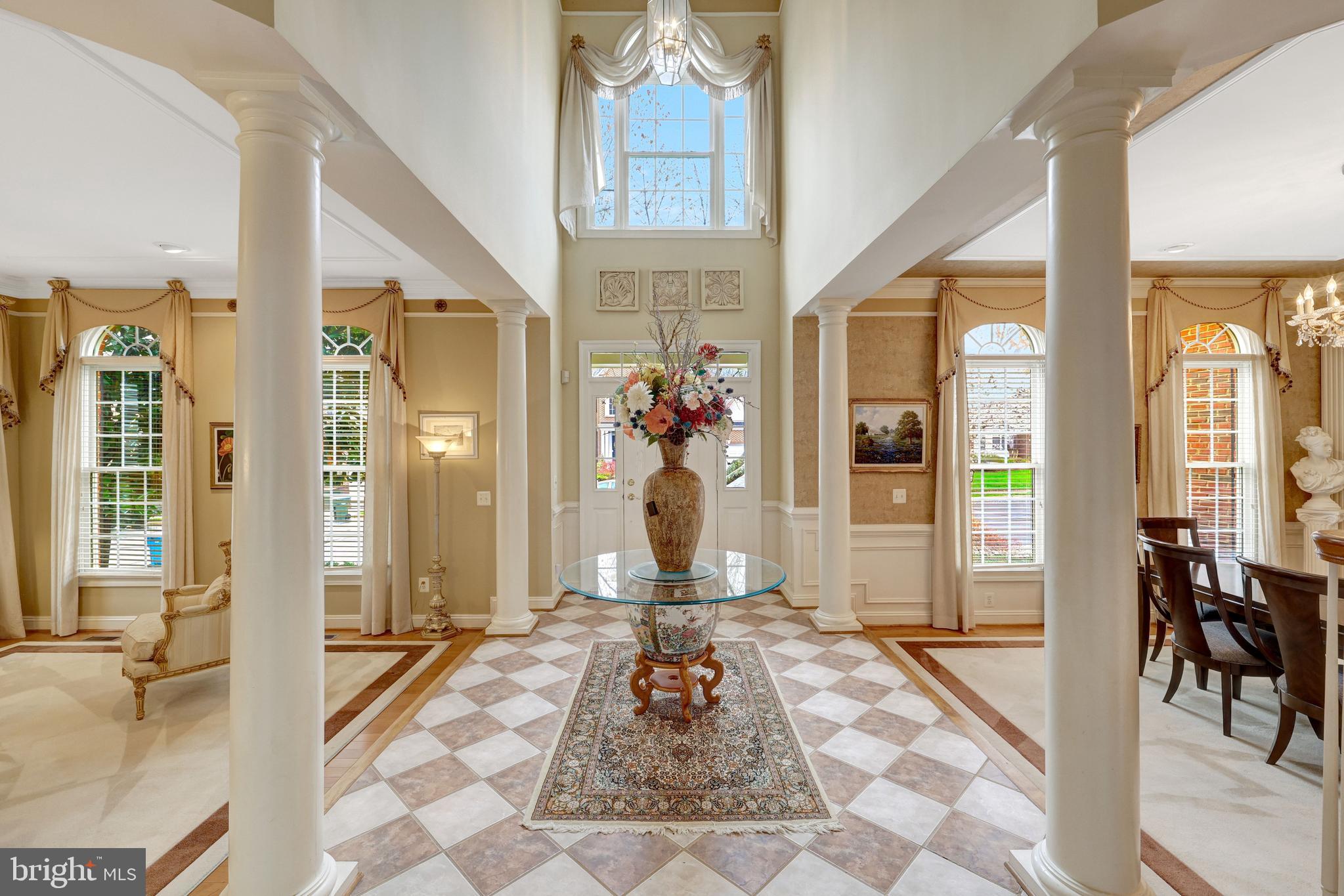 20443 Cliftons Point Street Sterling, VA 20165 - Photo 10 of 32 Front Hallway