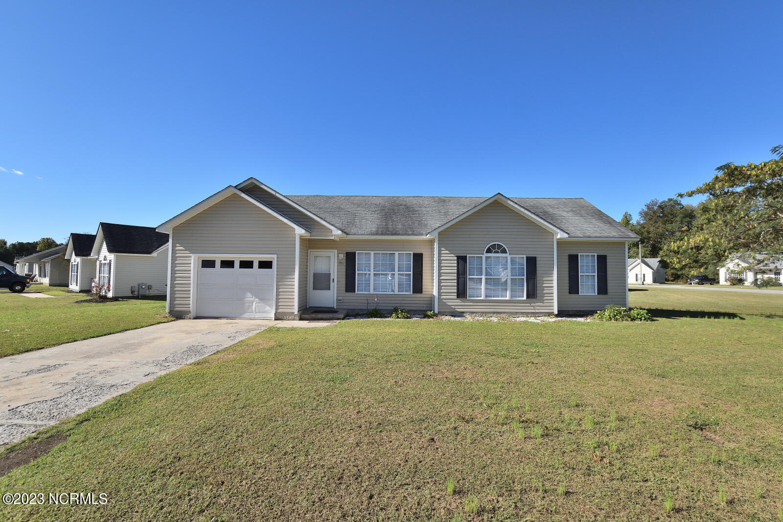 301 Katie Drive Rocky Mount, NC 27803 - Photo 2 of 9 DSC_0663_1276