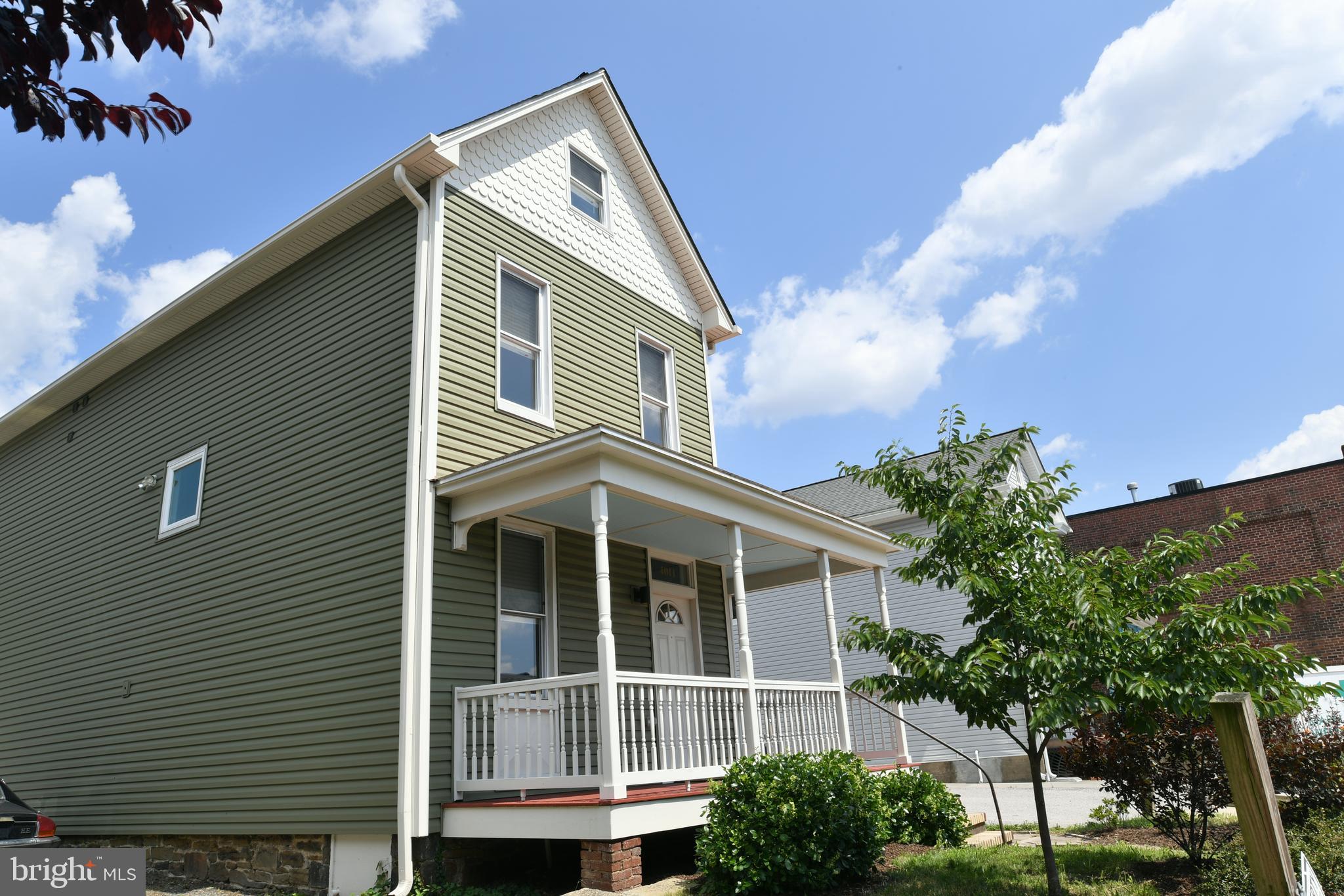 4011 Falls Road Baltimore, MD 21211 - Photo 2 of 48 Gallery Image 2