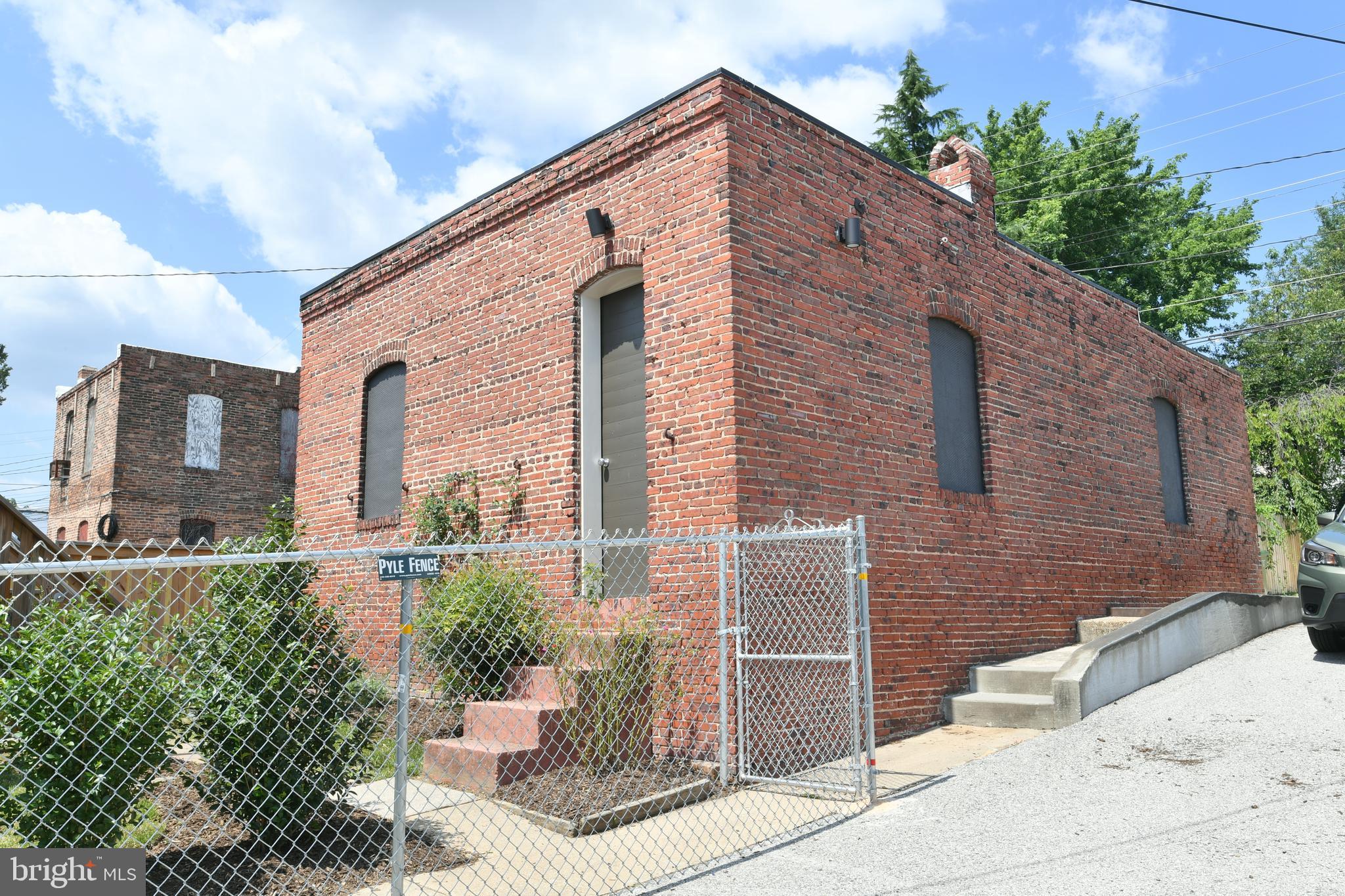 4011 Falls Road Baltimore, MD 21211 - Photo 4 of 48 Gallery Image 4