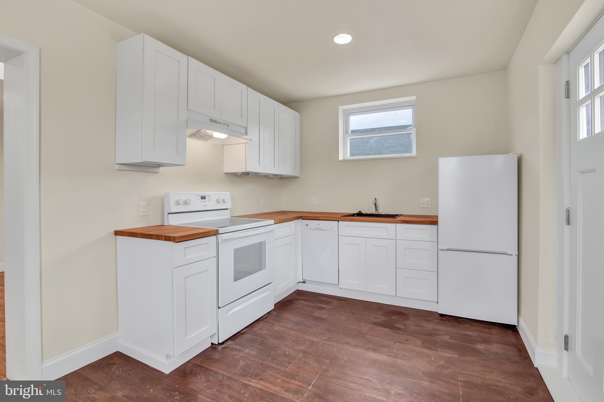 4011 Falls Road Baltimore, MD 21211 - Photo 45 of 48 2nd floor kitchen