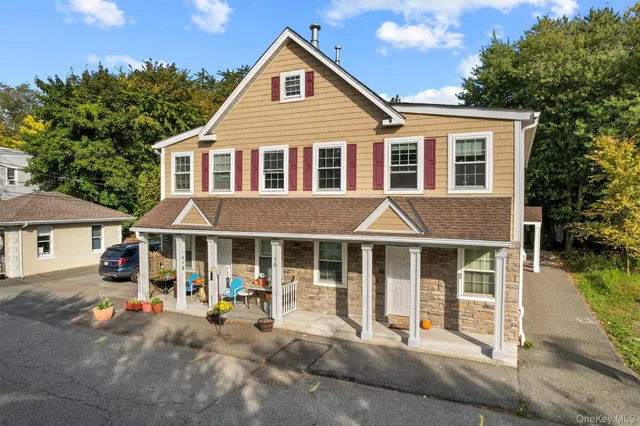 $2,495 | 10 Burnside Avenue, Unit B, Congers, NY 10920