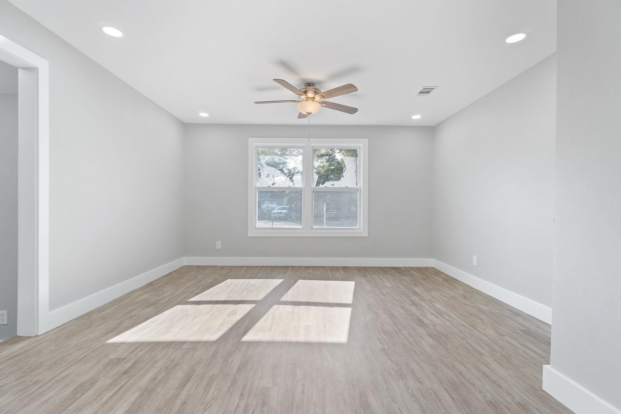 18 Milton Road Pensacola, FL 32507 - Photo 12 of 30