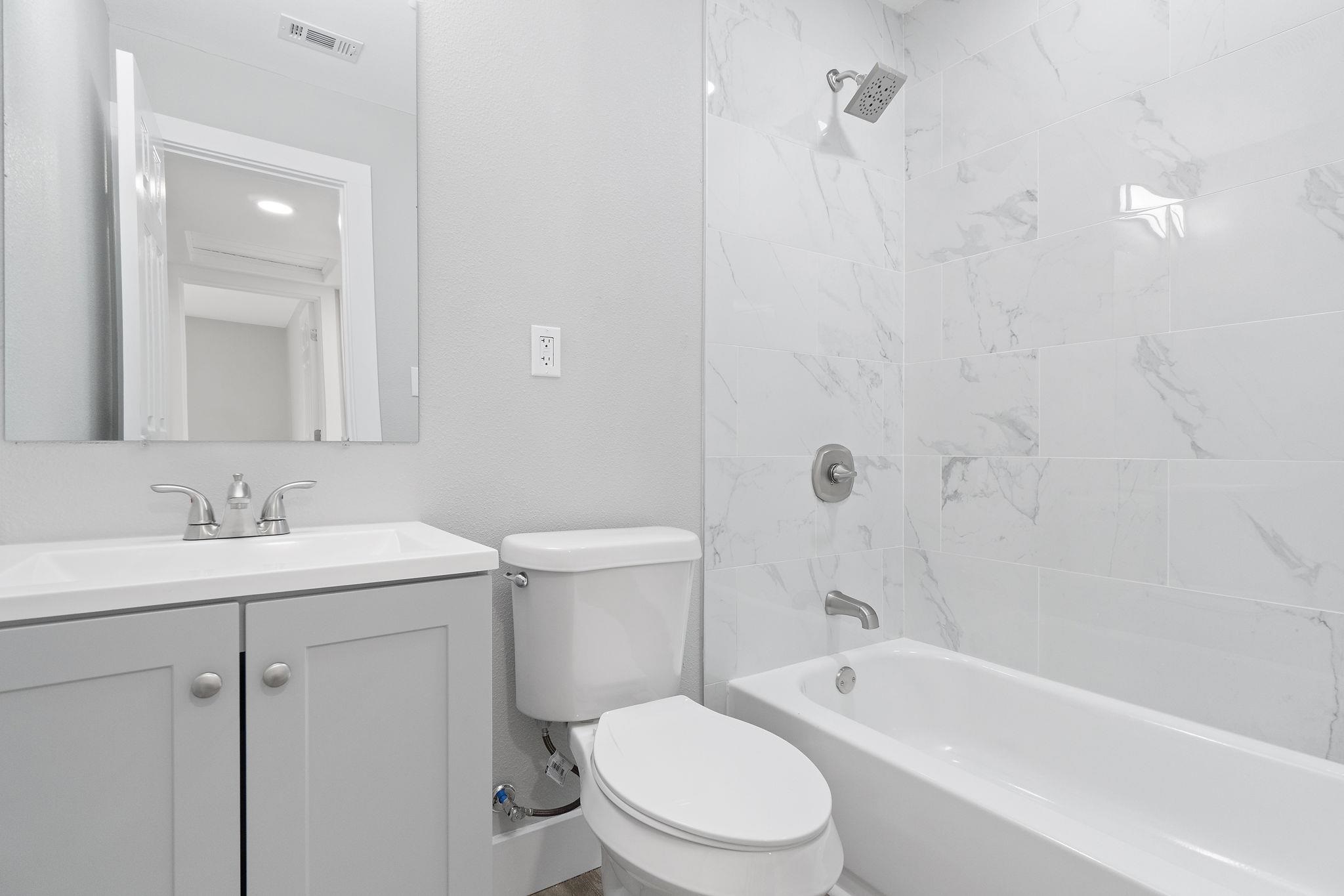 18 Milton Road Pensacola, FL 32507 - Photo 24 of 30