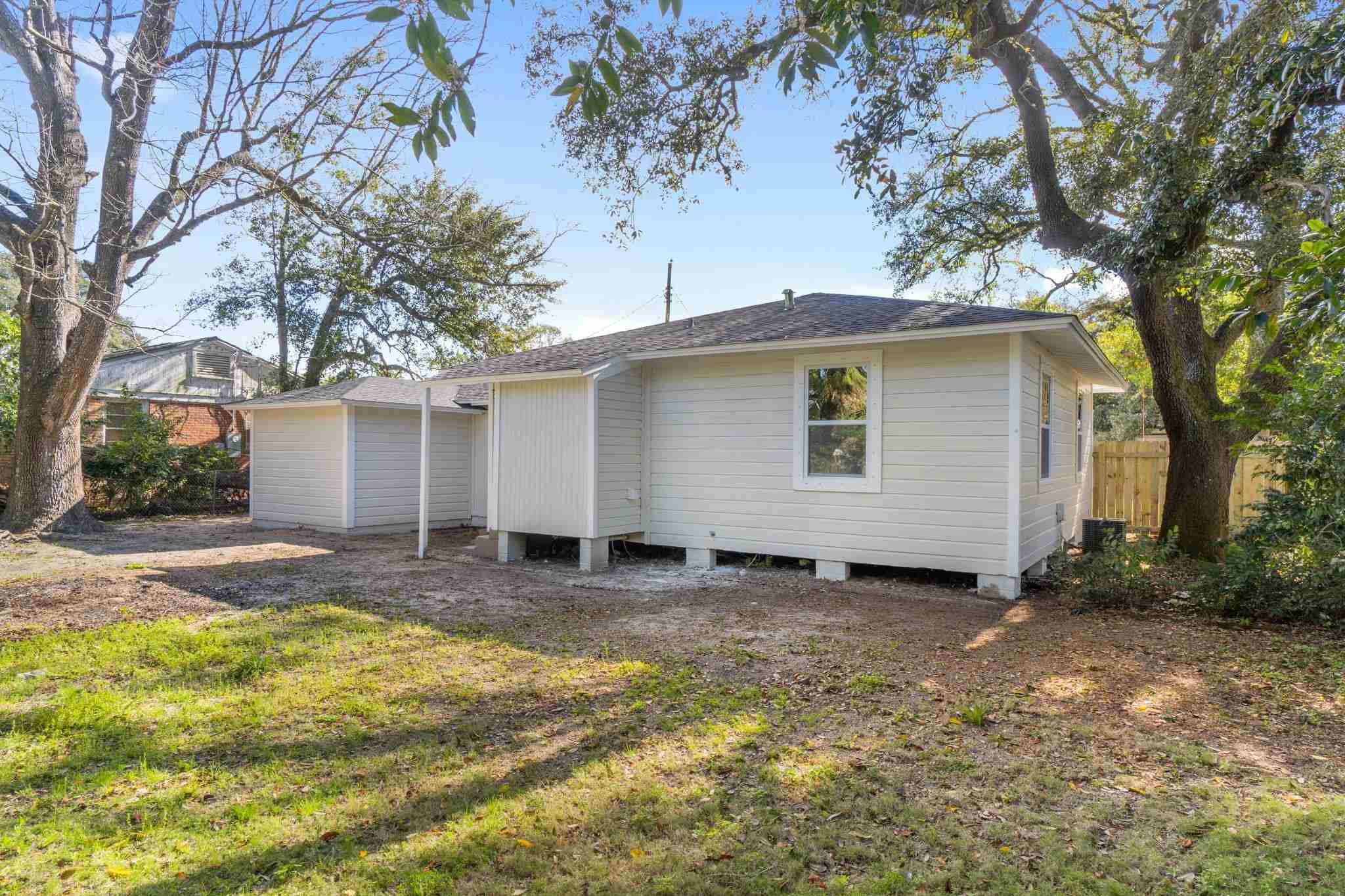 18 Milton Road Pensacola, FL 32507 - Photo 26 of 30