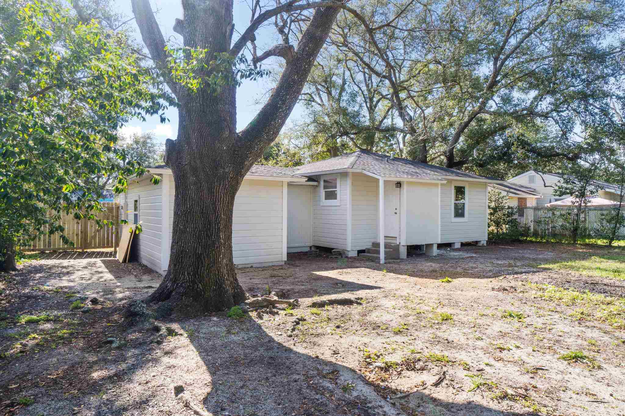 18 Milton Road Pensacola, FL 32507 - Photo 27 of 30