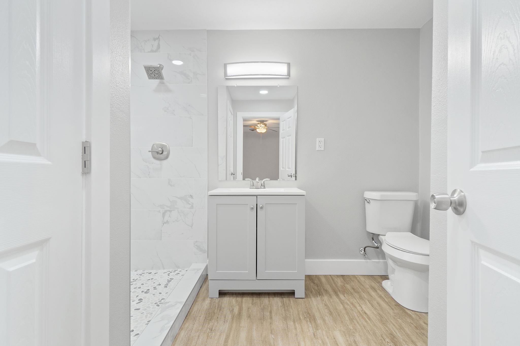 18 Milton Road Pensacola, FL 32507 - Photo 10 of 30