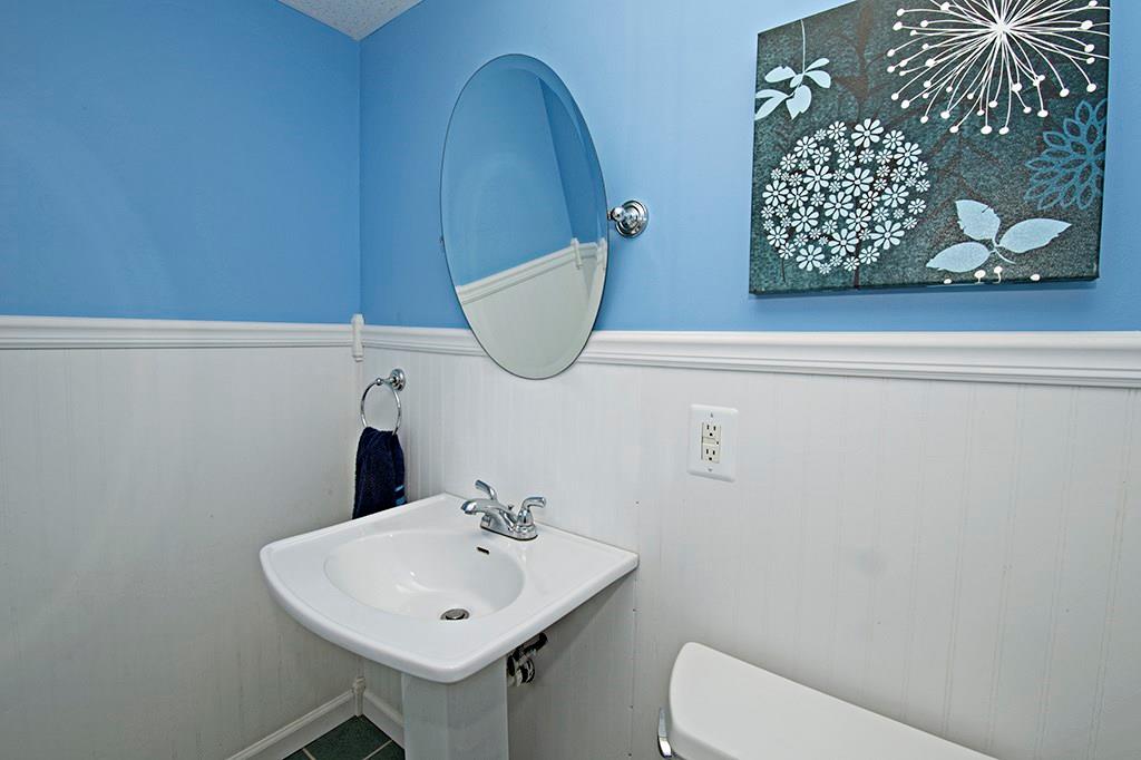 440 Tivoli Road Pittsburgh, PA 15239 - Photo 11 of 22 Gallery Image 11