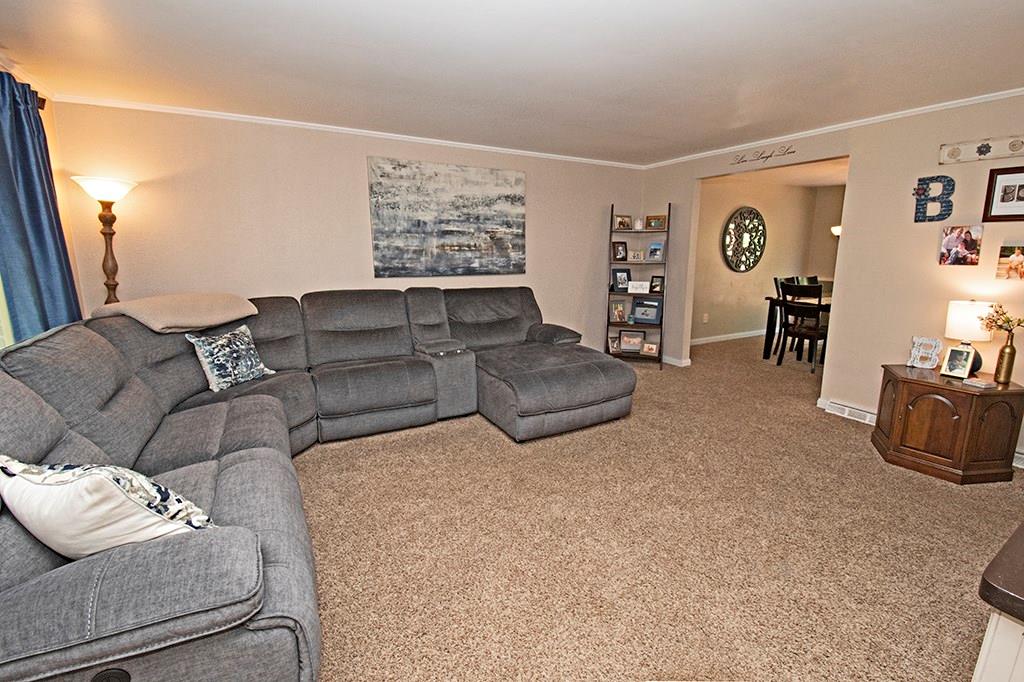440 Tivoli Road Pittsburgh, PA 15239 - Photo 3 of 22 Gallery Image 3