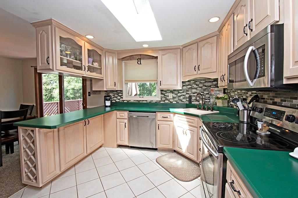 440 Tivoli Road Pittsburgh, PA 15239 - Photo 5 of 22 Gallery Image 5