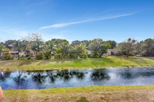 $182,000 | 10852 Royal Palm Boulevard, Unit 10852, Coral Springs, FL 33065