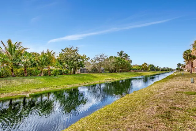 $182,000 | 10852 Royal Palm Boulevard, Unit 10852, Coral Springs, FL 33065