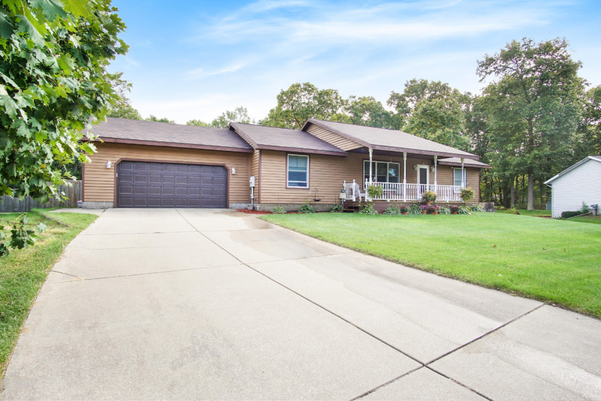 3949 Forest Edge Road Muskegon, MI 49442 - Photo 3 of 41 DSC09491-