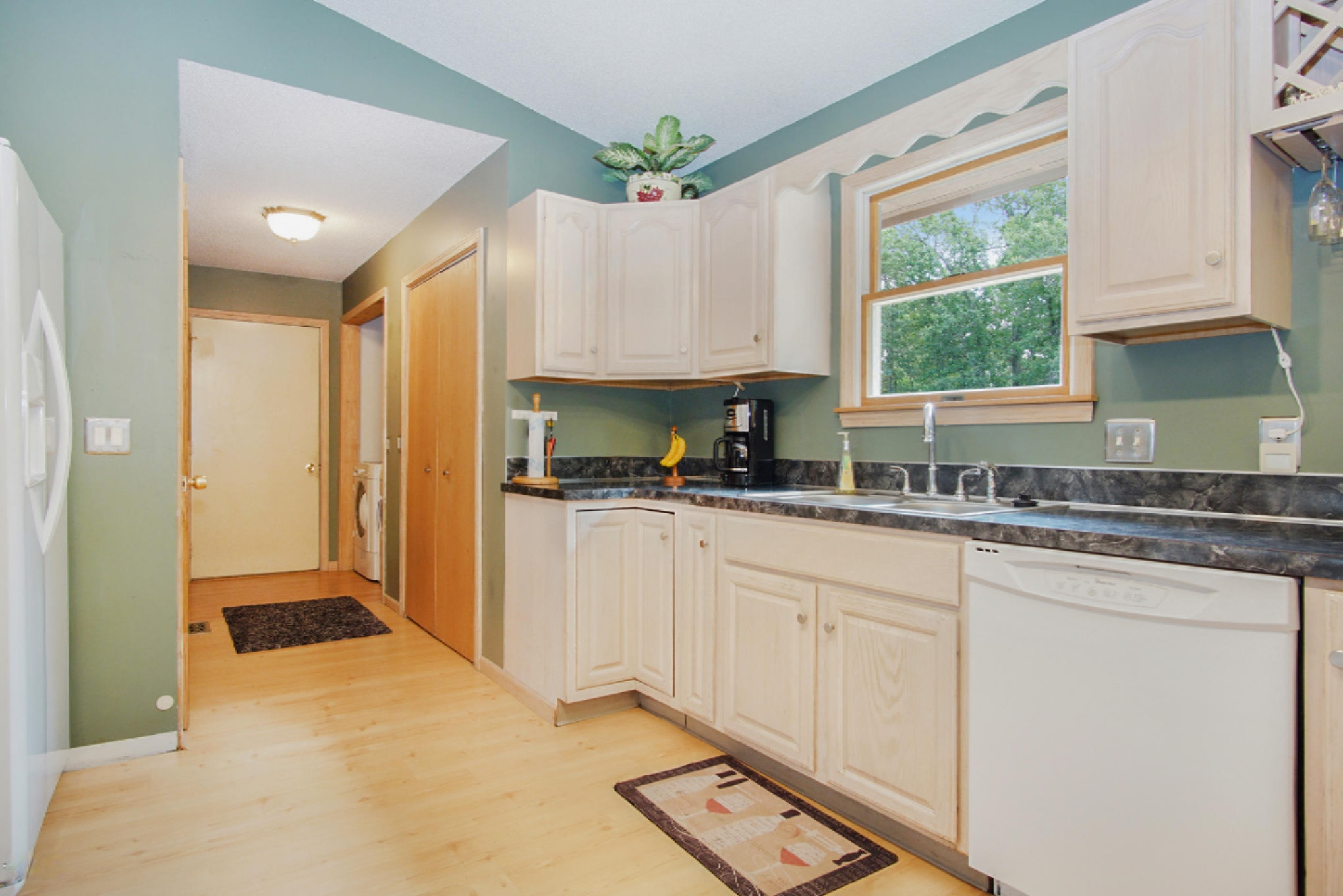 3949 Forest Edge Road Muskegon, MI 49442 - Photo 7 of 41 DSC09556-