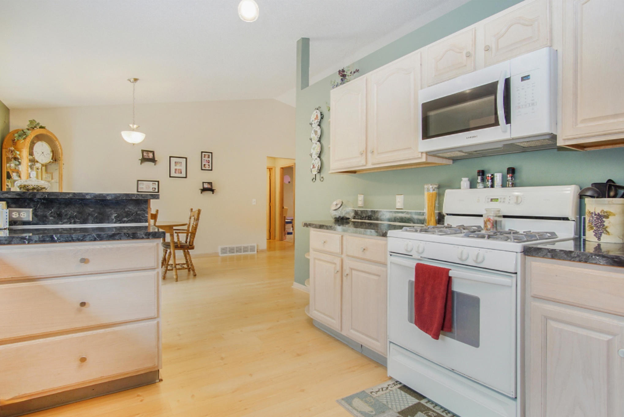 3949 Forest Edge Road Muskegon, MI 49442 - Photo 8 of 41 DSC09559-