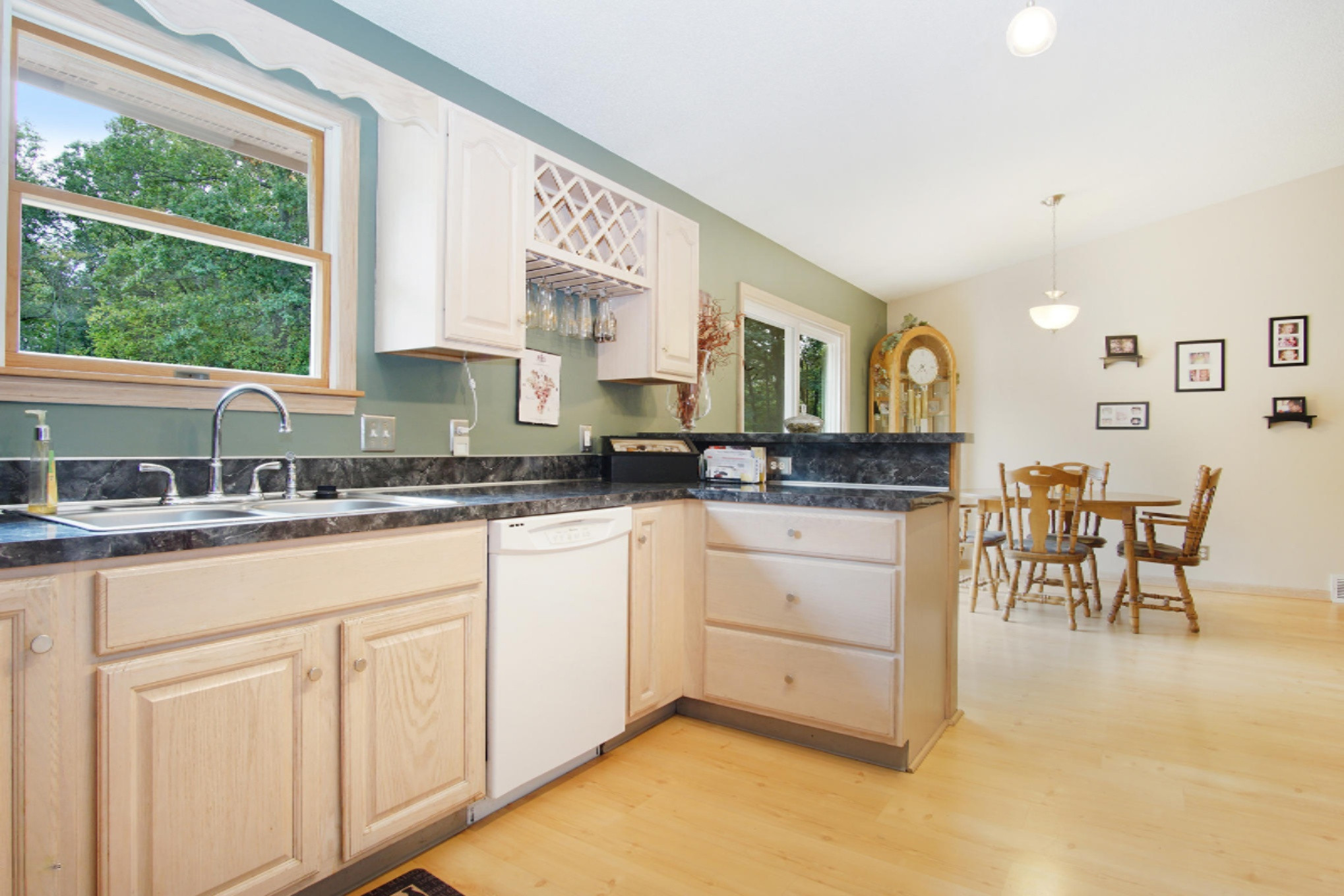 3949 Forest Edge Road Muskegon, MI 49442 - Photo 9 of 41 DSC09562