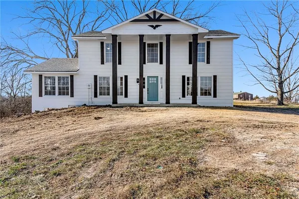 $519,900 | 26 Southwest 365th Road, Warrensburg, MO 64093