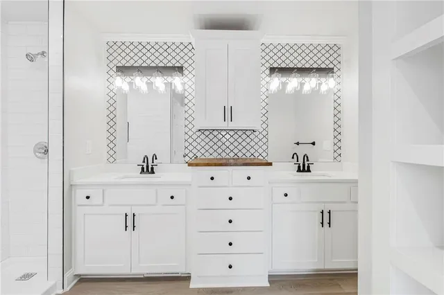 $548,500 | 26 Southwest 365th Road, Warrensburg, MO 64093