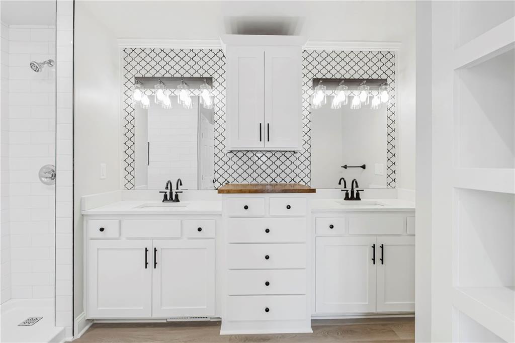 26 Southwest 365th Road Warrensburg, MO 64093 - Photo 17 of 43