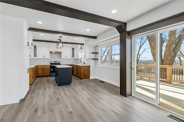 $548,500 | 26 Southwest 365th Road, Warrensburg, MO 64093