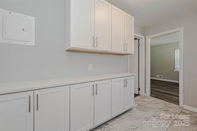 1229 Effingham Road Charlotte, NC 28208 - Photo 4 of 20