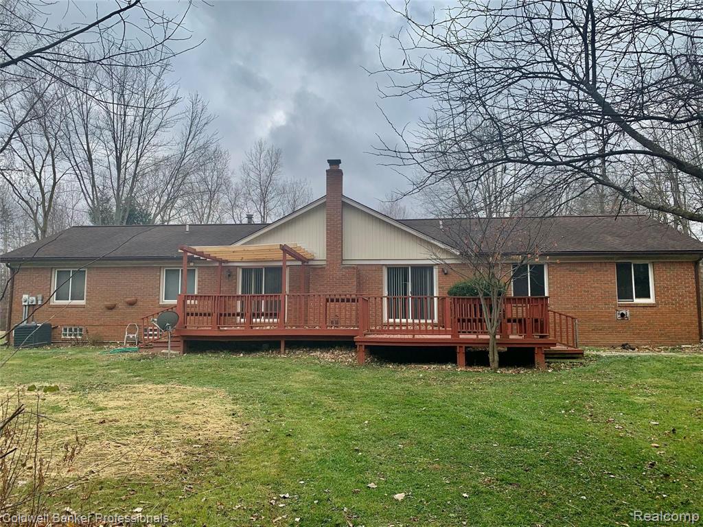 22511 Dickinson Road New Boston, MI 48164 - Photo 3 of 16